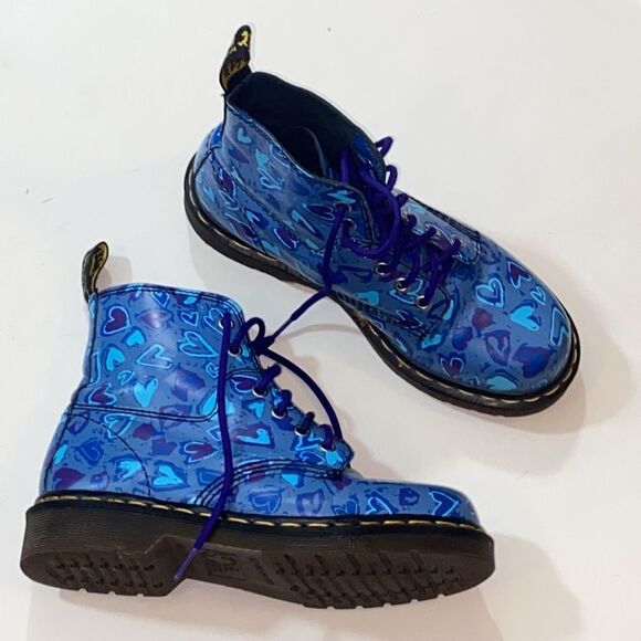 Dr. Martens Shoes - Doc Dr Martens Made In England Woman Shoes Size 7 Approximately